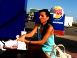 Vidéo porno mobile : Larry meets a very hot milf at the fast food